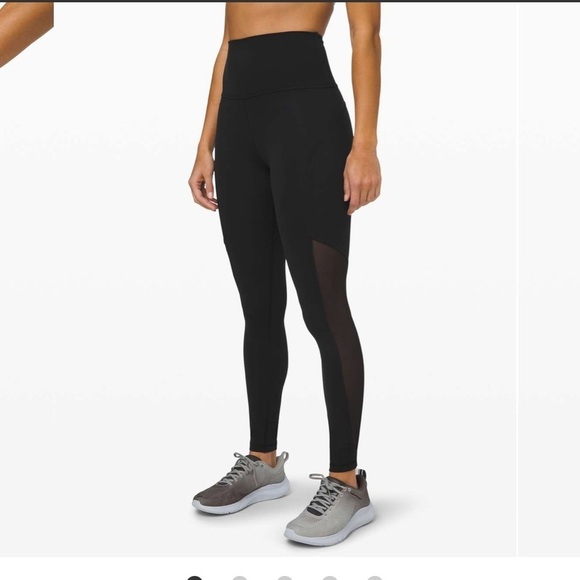 Lululemon Mastered Motion High-Rise Tight 28"
Black size 4 - Picture 1 of 9